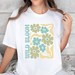 Boho Blumen-T-Shirt, Boho-Oberteil, Damen-Boho-T-Shirt, Vintage-Stil-T-Shirt, Blumendruck-T-Shirt, lässiges Boho-Shirt, Komfortfarben 1717
