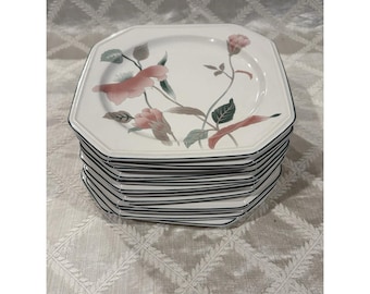 Mikasa  Silk flowers   Dinner Plates     Sold in set of  6