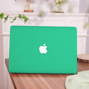 Cyan Green Solid Hard Shell Macbook Case for New MacBook Pro 16 15 Air 15 14 13 11 MacBook Retina 15 13 12 Simple Apple Laptop Sleeves 2025