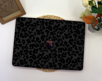 Custodia rigida per laptop con stampa leopardata nera per Apple MacBook per M2 Air 13 A2681 Air 13 A2337 Pro 13 14 16 Custodia 2025 2022 2021