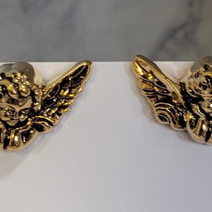 Angel Stud Earring