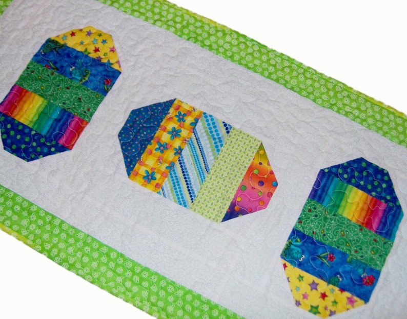 Quilted Easter Table Runner image 4