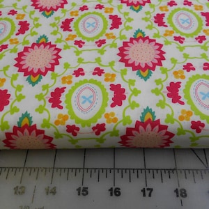 Floral Cotton Fabric: Modern Quilt Material - Sara Fielke Windham Fabrics