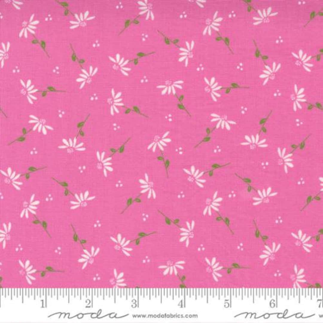 Floral Cotton Fabric: Pink Daisy Print - Sincerely Yours Collection - Etsy