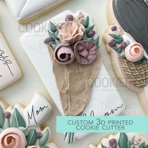 Bouquet Plaque Cookie Cutter | Floral Plaque | Wedding Cookie Plaque | Mother’s Day Plaque Cutter | Spring Cookie Cutter | 3D Printed
