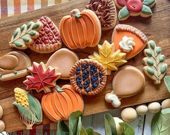 Thanksgiving Mini Cookie Cutters, Maple Leaf, Turkey, Pie, Pilgrim, Cornucopia Cutter, Cozy Baking Set, Fall Autumn Season, 3D Printed