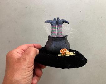 Halloween cauldron decoration with changing color light