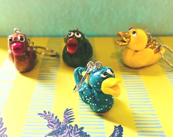 Mini-eendsleutelhanger: handgemaakte nieuwigheid vogelsleutelhanger, eend van polymeerklei, sleutels grappige dieren of tasaccessoire, klein cadeau voor haar