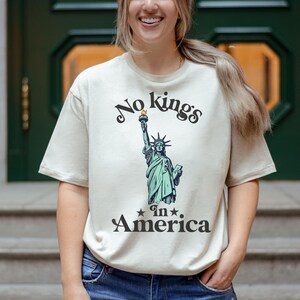 Anti-Trump No Kings in America Tee No Kings Protest Shirt Pro Democracy Shirt Anti Authoritarianism Shirt Anti MAGA Tee Rejecting Kings Tee