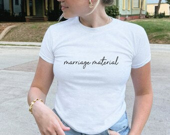 Marriage Material Baby Tee New Wife Cropped T-Shirt Future Mrs Tshirt for Bride To Be Engagement Outfit for Bridal Shower Bachelorette