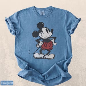 Retro Mickey Boxy-tröja Comfort Colors® Klassisk pose Musse Pigg-tröja i vintagestil Disney-tröja Disney-par-semester-tröja bild 3
