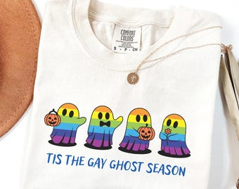 Tis The Gay Ghost T-shirt de saison T-shirt d'Halloween LGBTQ drôle T-shirt Gay Pride Comfort Colors® T-shirt queer T-shirt d'Halloween lesbien Halloween arc-en-ciel