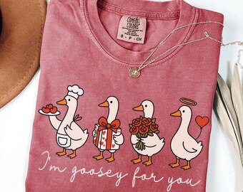 Comfort Colors® I'm Goosey For You シャツ グース バレンタインTシャツ シリー グース ラブTシャツ グース ラバーズTシャツ ロマンティック カップル トップ バレンタインデーTシャツ