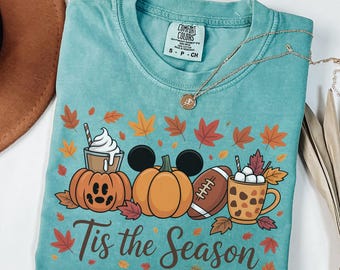 Comfort Colors® Tis The Season Disney-shirt Disney-shirt Disney herfstshirt Disney pompoenshirt Mickey herfstshirt pompoenseizoenshirt