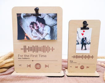 Personalized Song Plaque With Stand, Couples Wedding Gift, Custom Romantic Gift for Couple, Anniversary Gift for Music Lovers, Bedroom Decor