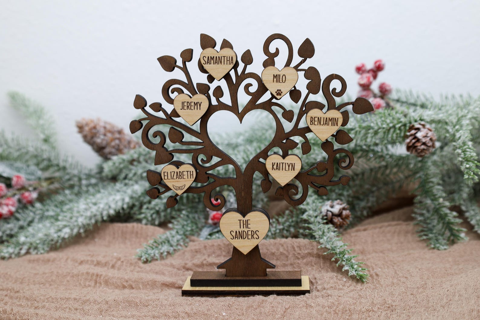 Personalized Wooden Family Tree – Custom Engraved Hearts With Family ...