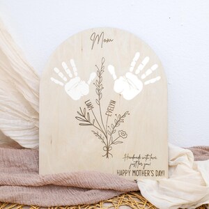 Mother’s Day Handprint Keepsake, Personalized Handprint Sign for Mom & Grandma, Unique Gift Idea from Kids, DIY Wall Art, First Mothers Day