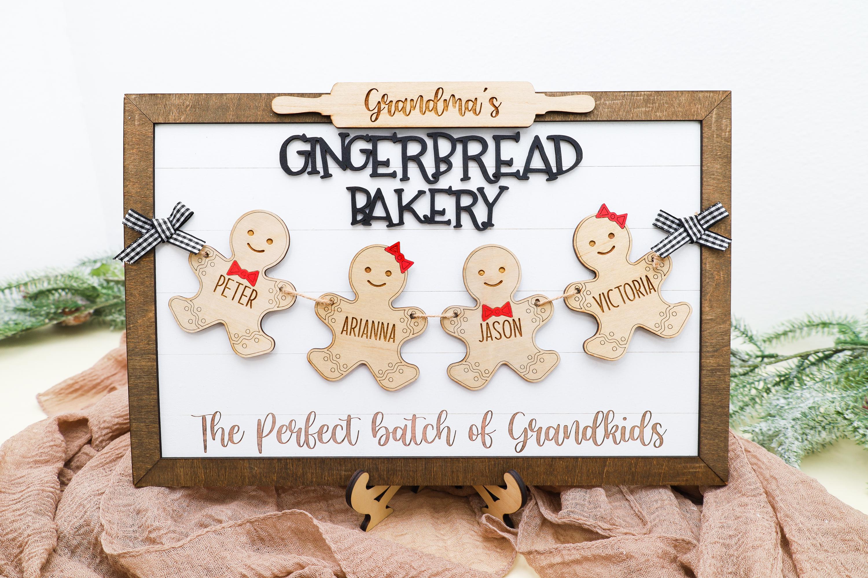 40 Festive Christmas Kitchen Decor Ideas to Spice Up Your Home: Jolly Touches for a Merry Cooking Space 5 Gingerbread Bakery Sign, Family Christmas Sign, Christmas Kitchen…