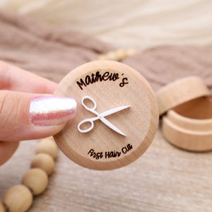 Custom First Haircut Box with Baby’s Name, Engraved Memory Box for Lock of Hair, Name Memory Box, Keepsake Gift, Wooden Newborn Gift Idea