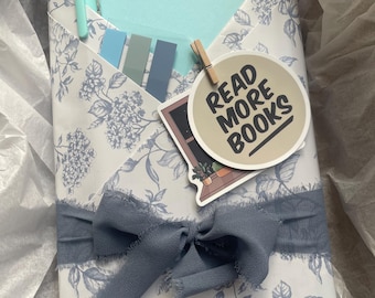 Blind Date With a Book Gift Box – Personalized Surprise Book Kit for Readers | Back-to-School, Birthday, Any Occasion