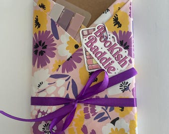 Blind Date with a Book – Personalized Book Lover Gift Box | Mystery Book Surprise | Custom Bookish Gift for Her