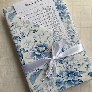 Book Lover Party Favor: Wrapped Vintage Book with Ribbon