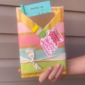 Blind Date with a Book Gift: Personalized Book Lover Present