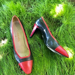 Vintage Chanel Black & Red Pumps