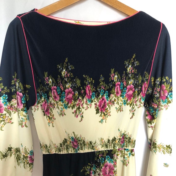 Vintage Floral Boatneck Midi Dress - image 7