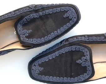 Christian Louboutin Navy Blue Embroidered Slip On loafer flat slipper 37 sz 6.5 / 7