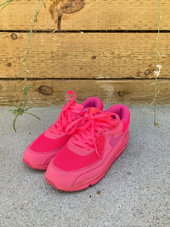 Air Max Women's Neon Pink Sneakers - Etsy Israel