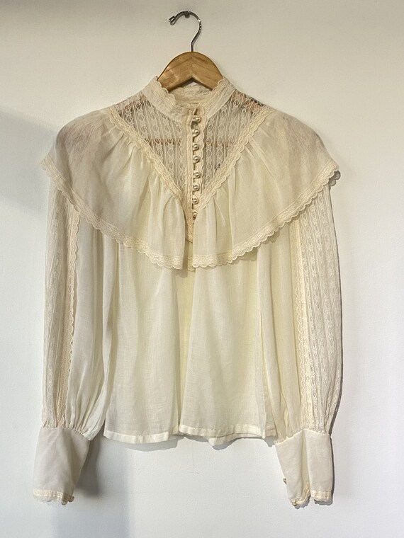 Vintage Gunne Sax Victorian Style Top