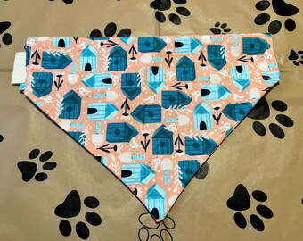 Pañuelo para perro para colocar sobre el collar - Bird Buddy (mediano-grande) ENVÍO GRATIS a EE. UU.