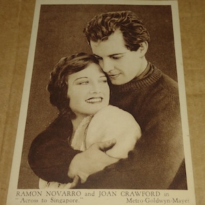 Ramon Navarro y Joan Crawford - Tarjeta vintage de cigarrillos británica de J Wix, de "Escenas de amor de películas famosas" n.º 15. Tamaño postal, década de 1920, CC4