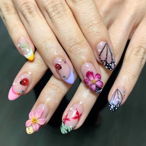 Hand-Painted Floral Butterfly Press On Nails, Almomd Nail Set with 3D Flower, Ladybug, Nature Inspired Fake Nails, Spring Summer Gift Idea