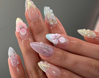 夢のような紫色のネイル プレスオン、クリスタル フラワー アーモンド