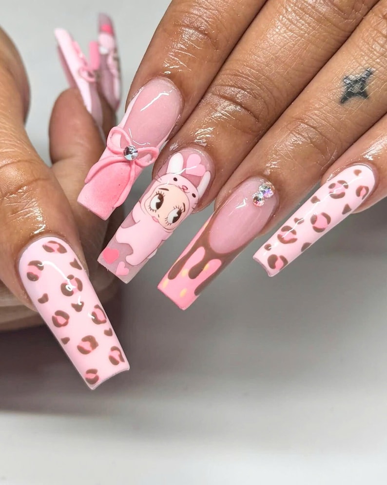 holiday nails, fake nail, gifts for her, press on nail, almond nail, valentines nails, silver accent nails, romantic nail art, elegant nails, daily wear nails, sparkly press-ons, red glitter nails, trendy nail, betty boop nails, pink nails, long square nails