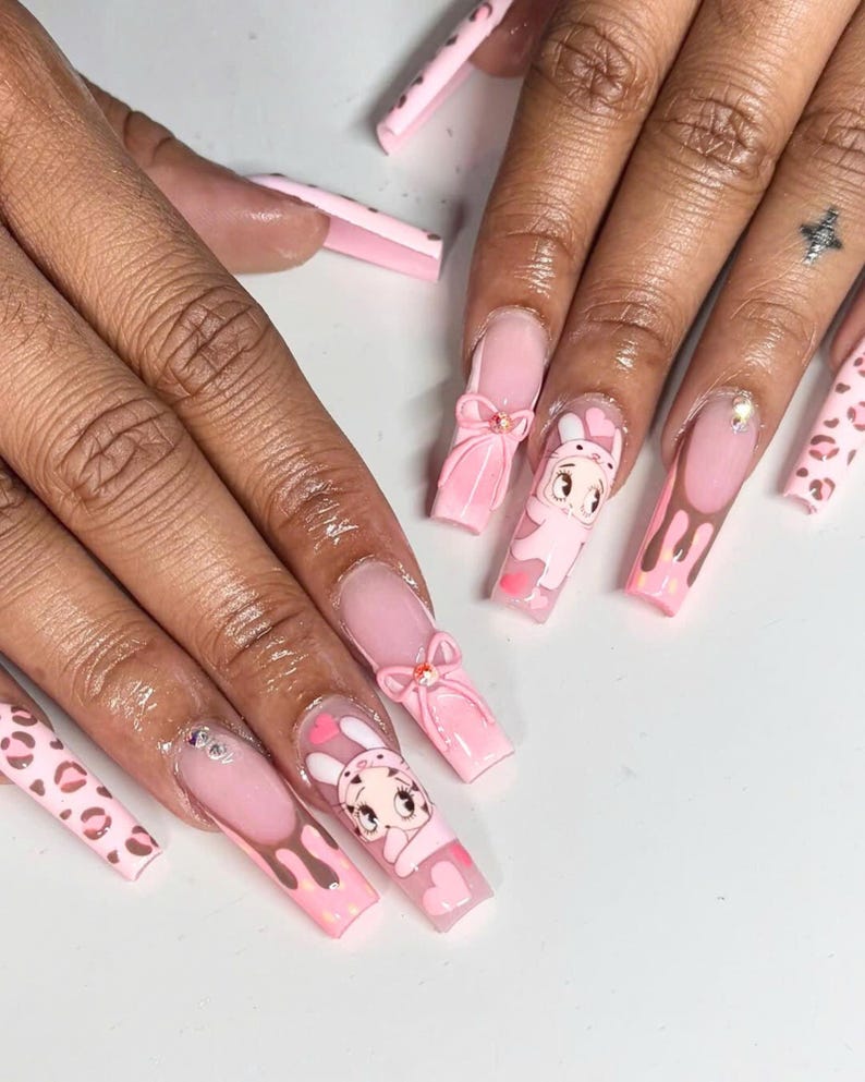 holiday nails, fake nail, gifts for her, press on nail, almond nail, valentines nails, silver accent nails, romantic nail art, elegant nails, daily wear nails, sparkly press-ons, red glitter nails, trendy nail, betty boop nails, pink nails, long square nails