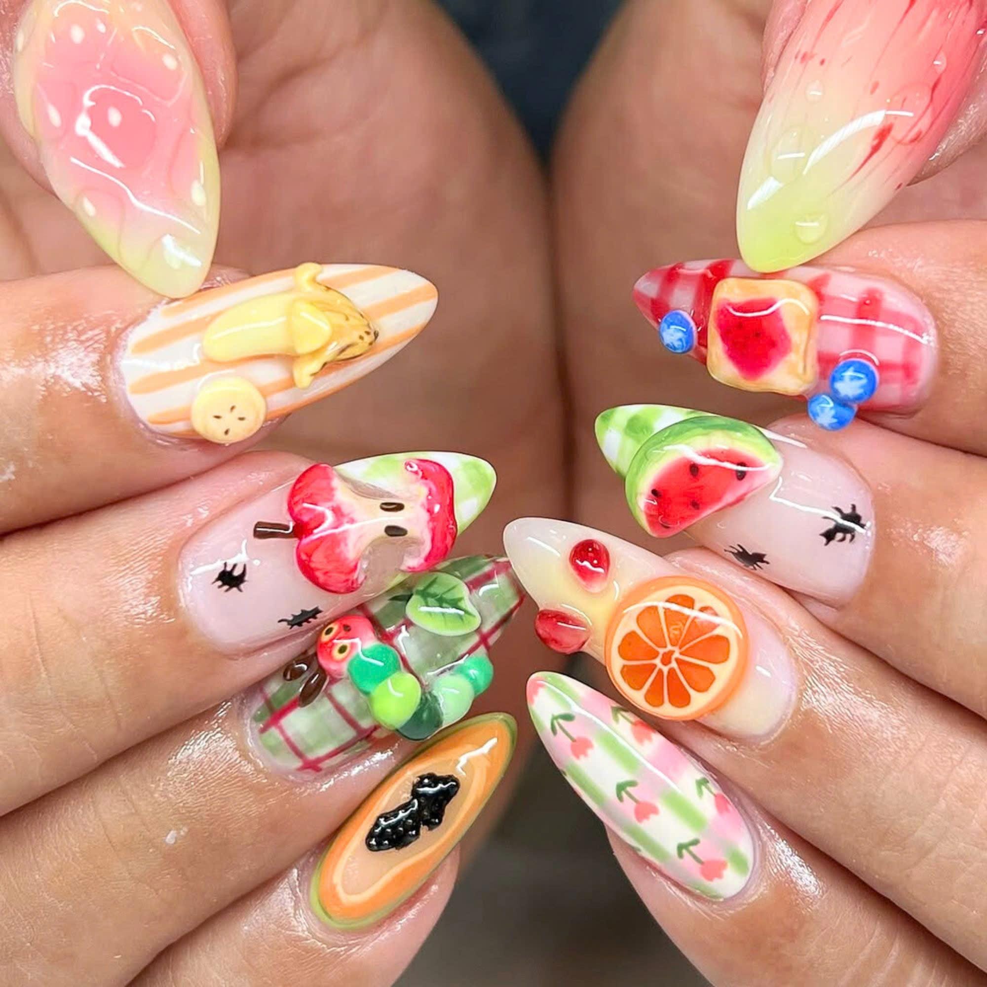 ハンドメイドのフルーツプレスオンネイル、3Dのかわいい夏のネイル