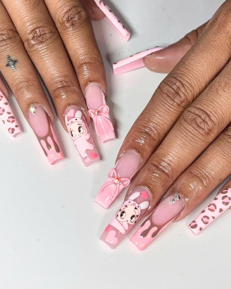 holiday nails, fake nail, gifts for her, press on nail, almond nail, valentines nails, silver accent nails, romantic nail art, elegant nails, daily wear nails, sparkly press-ons, red glitter nails, trendy nail, betty boop nails, pink nails, long square nails