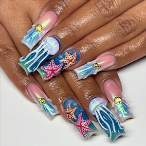 Conjunto de unhas subaquáticas 3D com tema de oceano, unhas postiças artesanais com águas-vivas, estrelas-do-mar e conchas, unhas de praia iridescentes de sereia, unhas de verão, presentes