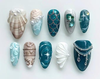 Ocean Queen Press On Nails, Unique Blue Almond Nail Set with Gems, Pearl, Seashell, Dreamy Ocean-inspired Nail Art, Summer Nail, Beach Nails
