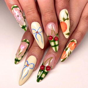 Vegetable Garden Press On Nails, Fresh Fruit with French Tips Fake Nails for Summer Lover, Spring-Summer Nail Art, Gel Nail, Holiday Nails.