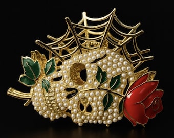 Gold Skull Hair Clip with Pearls, Gothic Statement Accessory for Edgy Alternative Style