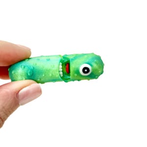 Cyclops Pickle Fidget Toy | Glittery Green Sensory Toy | Moving Mouth | Perfect for Pickle Lovers | Gherkin Gift | Best Friend Gift | Pickle