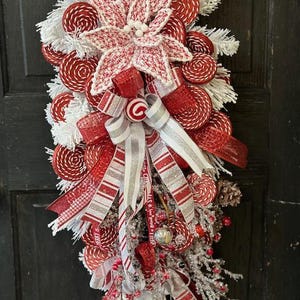 Peppermint Swag, Peppermint Wreath, Candy Swag, Candy Wreath, Christmas Wreath, Holiday Wreath
