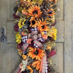 Fall Wreath, Fall Harvest Sunflower, Sunflower Fall Swag, Spray Fall Swag, Teardrop Swag, Thanksgiving Decor, Autumn Door Wreath