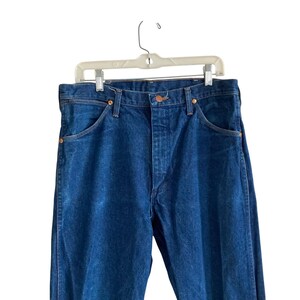 Vintage 90s Wrangler Straight Leg Jeans – Dark Blue – USA Made – 35x34 image 3
