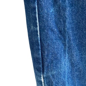 Vintage 90s Wrangler Straight Leg Jeans – Dark Blue – USA Made – 35x34 image 12