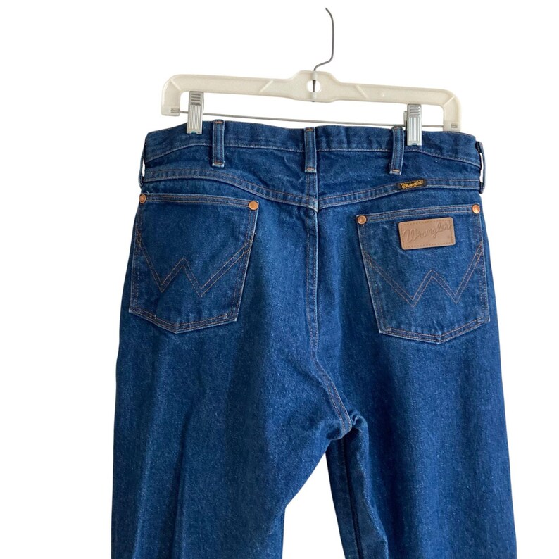 Vintage 90s Wrangler Straight Leg Jeans – Dark Blue – USA Made – 35x34 image 4